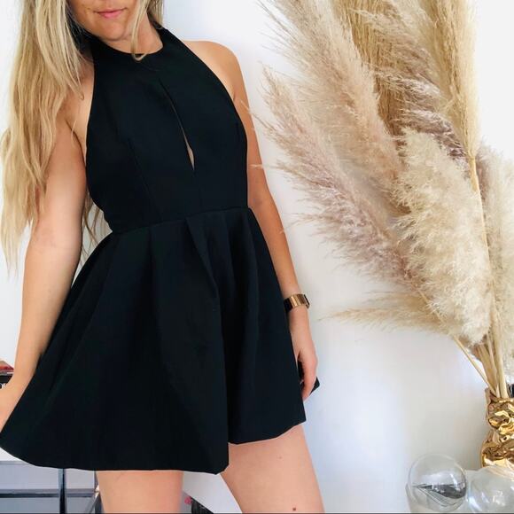 KEEPSAKE REVOLVE Black Slit Neck Fit Flare Halter LBD Mini Open Back Dress Small - Picture 3 of 8